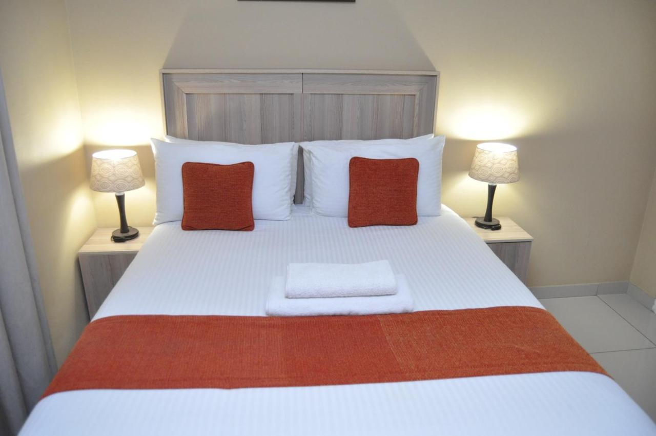 Bridgeville Guest House Габороне Экстерьер фото
